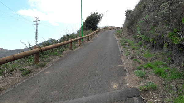 El Cabildo mejora la seguridad en tres vías del Parque Rural de Anaga